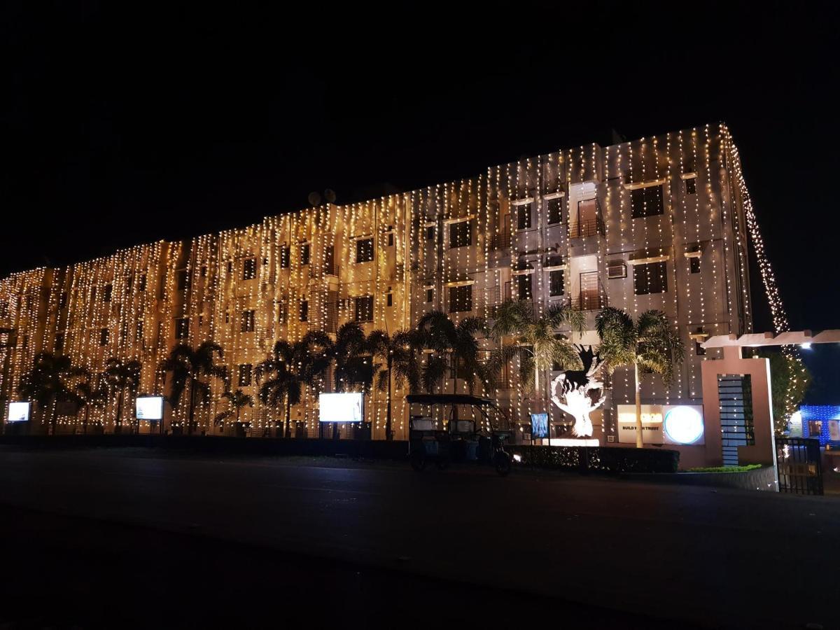 Panthashala Santiniketan Hotel Sri Niketan Kültér fotó